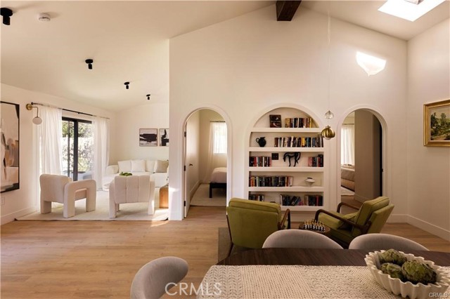 Front Image Thumbnail for CRPW26088614