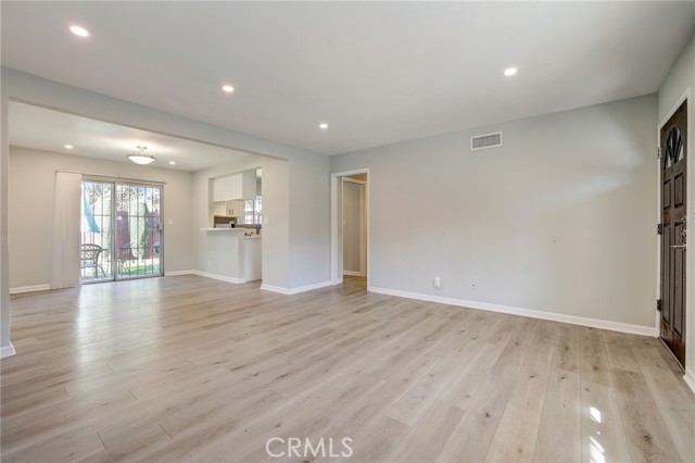 Detail Gallery Image 15 of 46 For 2317 Navarro Ave, Altadena,  CA 91001 - 4 Beds | 2 Baths