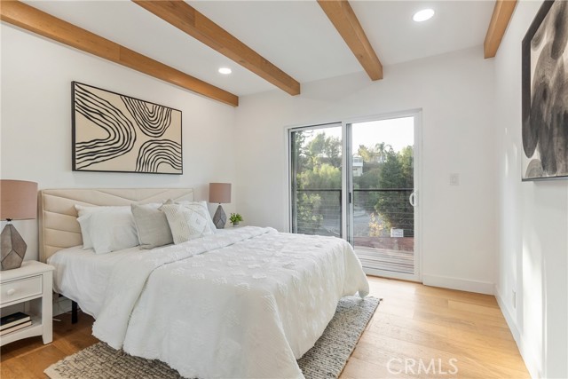 Detail Gallery Image 21 of 64 For 5166 Marmol Dr, Woodland Hills,  CA 91364 - 3 Beds | 3 Baths