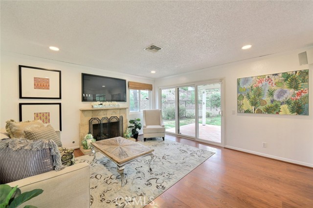 Detail Gallery Image 21 of 35 For 15998 Oak Hill Dr, Chino Hills,  CA 91709 - 4 Beds | 2/1 Baths