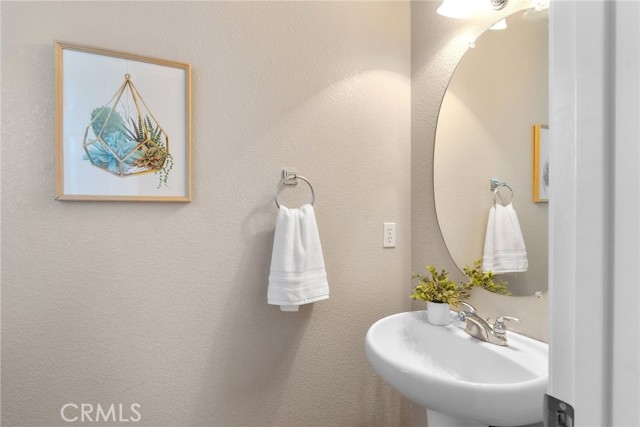 Detail Gallery Image 11 of 44 For 315 Weymouth Way, Chico,  CA 95973 - 4 Beds | 2/1 Baths