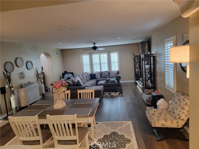 Detail Gallery Image 5 of 33 For 3103 S Hampton Way, Ontario,  CA 91761 - 4 Beds | 4/1 Baths