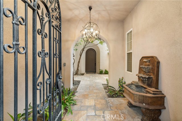 Detail Gallery Image 2 of 37 For 26910 Mirasol St, Valencia,  CA 91355 - 5 Beds | 5 Baths