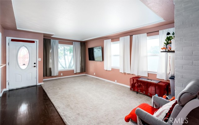 Detail Gallery Image 5 of 33 For 498 Monte Vista, Hemet,  CA 92544 - 4 Beds | 2 Baths