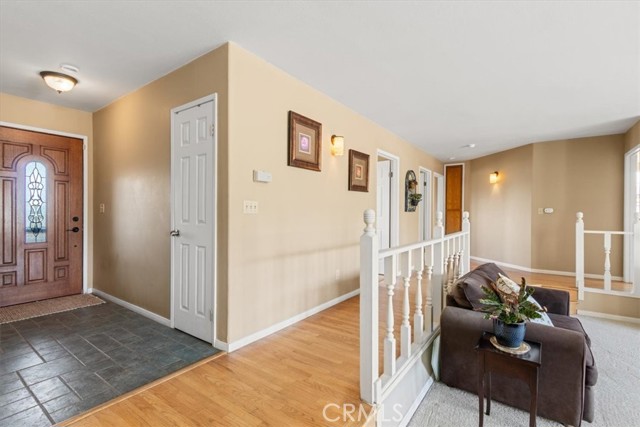 770 Roads End, Lebec CA: https://media.crmls.org/medias/b885bc76-fc49-4bd7-80d0-be6139083de7.jpg