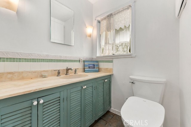 1731 La Cresta Drive photo 22