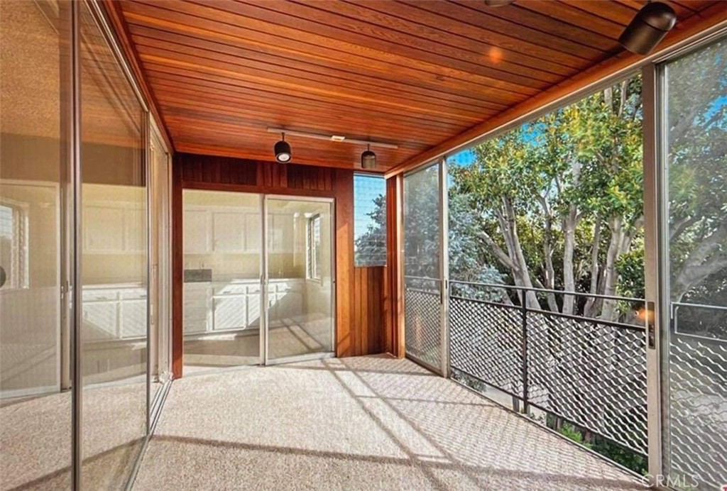 289 S Barrington Avenue #A311