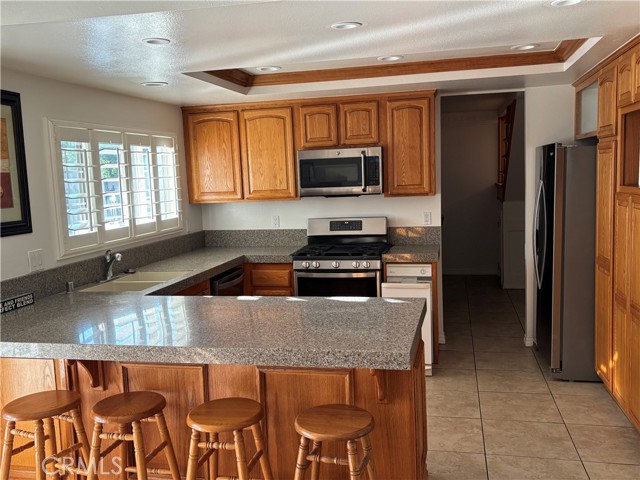 Detail Gallery Image 6 of 35 For 12997 Falcon Pl, Chino,  CA 91710 - 4 Beds | 2/1 Baths