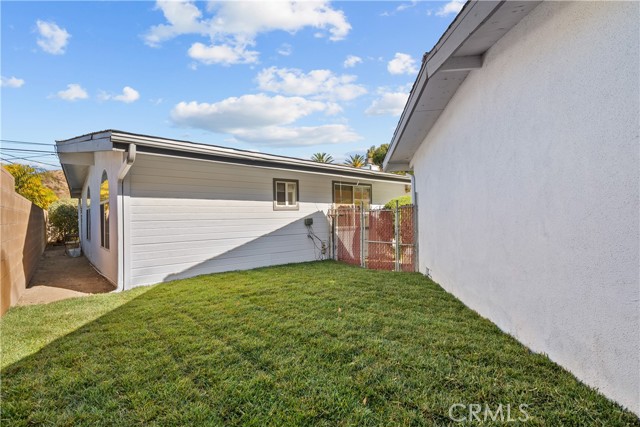 Detail Gallery Image 30 of 32 For 22459 Guadilamar Dr, Saugus,  CA 91350 - 3 Beds | 2 Baths