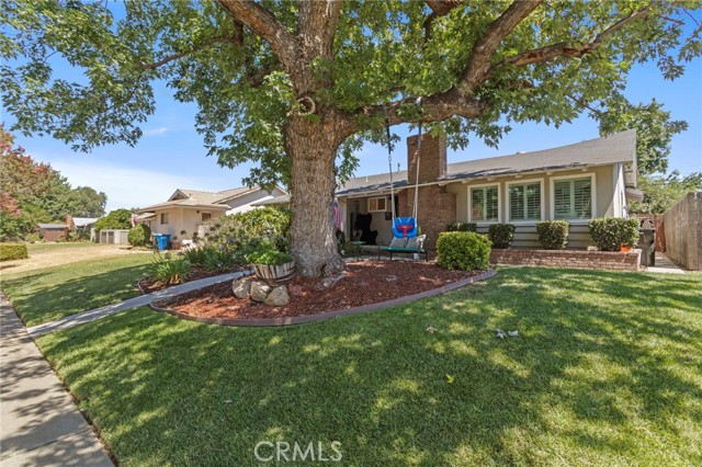 289 E Mckinley Avenue, Pomona CA: https://media.crmls.org/medias/b888c34e-0425-4238-a881-170f670d7525.jpg