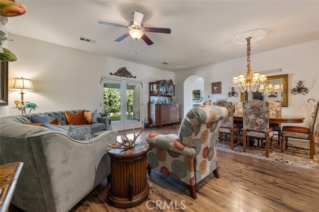 1708 Bandon Court, Oakdale CA: https://media.crmls.org/medias/b8890dd5-c20b-4b22-b3a3-9e43f331d3a7.jpg