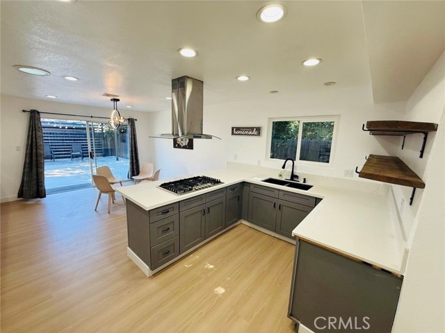 3502 W Flower Avenue, Fullerton CA: https://media.crmls.org/medias/b8894649-214d-4867-b949-8cff25e8a955.jpg