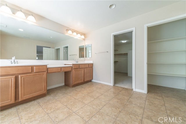 Detail Gallery Image 21 of 28 For 7571 Summer Day Dr, Corona,  CA 92883 - 4 Beds | 4/1 Baths