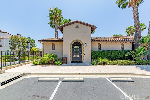 18956 Northern Dancer Lane, Yorba Linda CA: https://media.crmls.org/medias/b88af612-89c5-403b-a470-616f425ee9a8.jpg