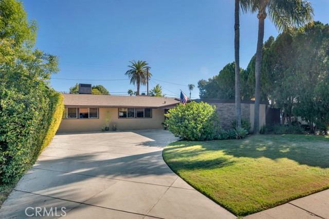 Detail Gallery Image 4 of 44 For 6500 Jumilla, Woodland Hills,  CA 91367 - 3 Beds | 2 Baths