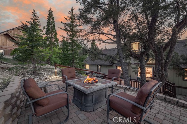 Detail Gallery Image 41 of 50 For 305 Starlight Cir, Big Bear Lake,  CA 92315 - 3 Beds | 2/1 Baths