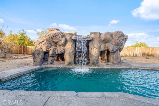 Detail Gallery Image 8 of 39 For 15712 Cashew, Hesperia,  CA 92345 - 3 Beds | 2 Baths