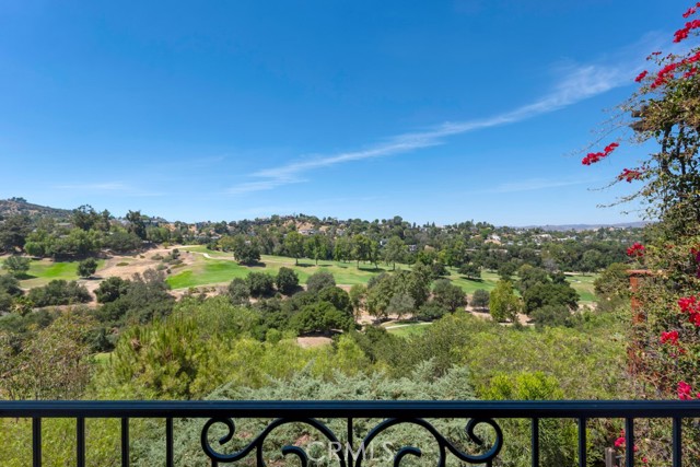 20994 Bandera Street, Woodland Hills CA: https://media.crmls.org/medias/b88cac7e-304f-4d2f-ab83-82da724f9cf9.jpg
