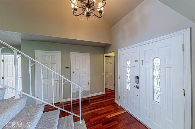 Detail Gallery Image 5 of 45 For 670 Oakhaven Ave, Brea,  CA 92823 - 4 Beds | 3 Baths