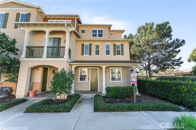 Detail Gallery Image 2 of 29 For 31 Lookout, Tustin,  CA 92782 - 3 Beds | 3/1 Baths