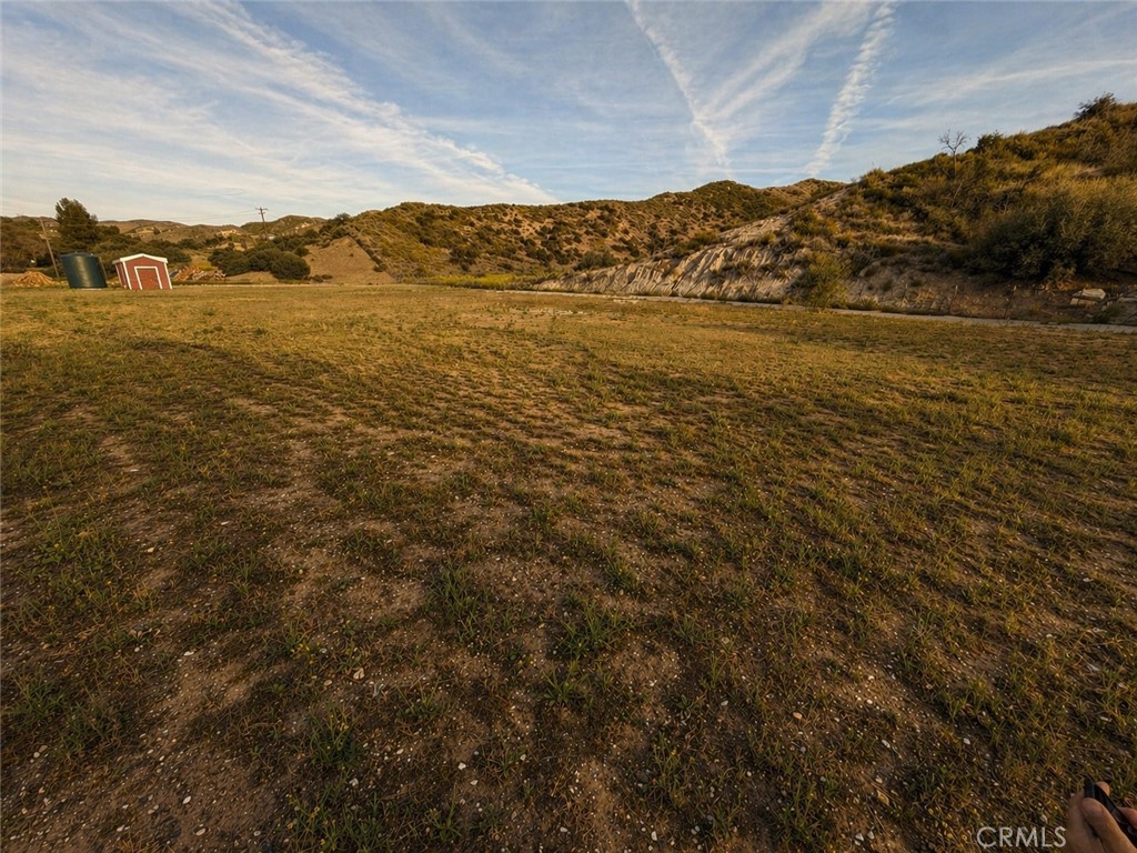 https://media.crmls.org/medias/b88e5db7-f1f7-4929-8622-5c5c48c75a36.jpg?preset=X-Large