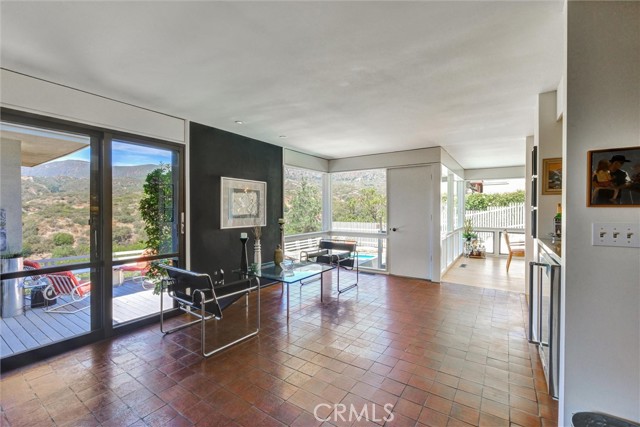 Detail Gallery Image 5 of 40 For 4161 via Padova, Claremont,  CA 91711 - 4 Beds | 3 Baths