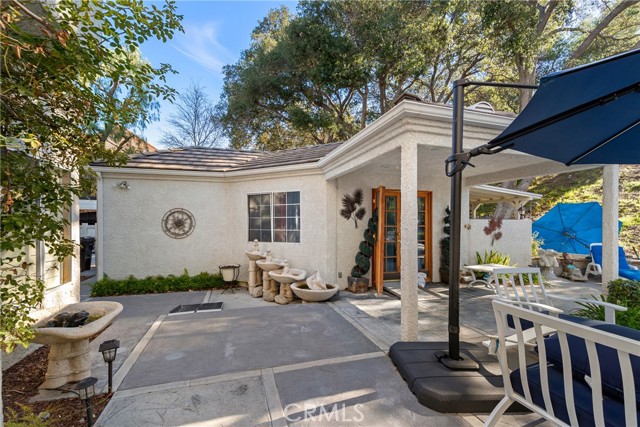 Detail Gallery Image 5 of 57 For 15562 Bronco, Canyon Country,  CA 91387 - 4 Beds | 4 Baths