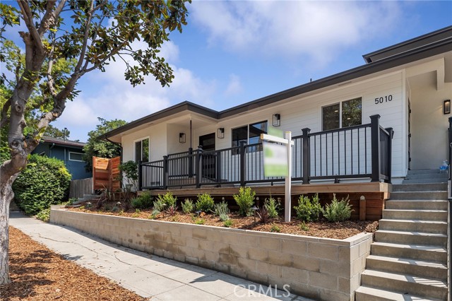Detail Gallery Image 5 of 45 For 5010 Elmwood Ave, Los Angeles,  CA 90004 - 3 Beds | 2/1 Baths