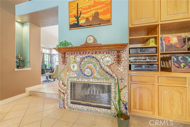Detail Gallery Image 16 of 48 For 42255 Round Hill Dr, Lancaster,  CA 93536 - 4 Beds | 2/1 Baths