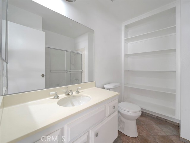 Detail Gallery Image 22 of 36 For 7952 Laramie Ave, Winnetka,  CA 91306 - 4 Beds | 2/1 Baths