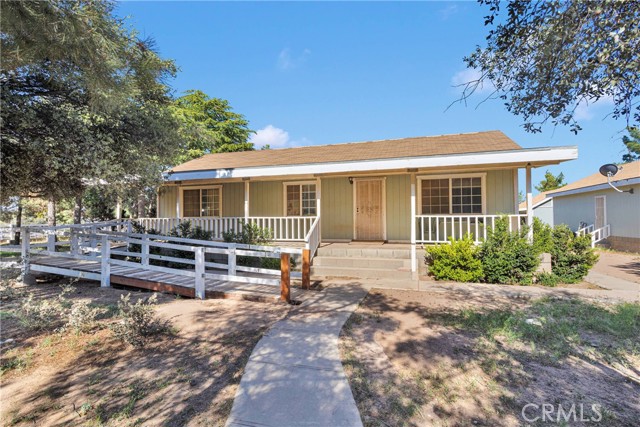 Detail Gallery Image 1 of 44 For 5635 Honeyhill Rd a & B,  Oak Hills,  CA 92344 - 3 Beds | 1 Baths