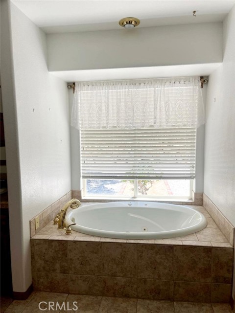 Detail Gallery Image 18 of 32 For 325 Canyon Rd, Pinon Hills,  CA 92372 - 3 Beds | 2 Baths