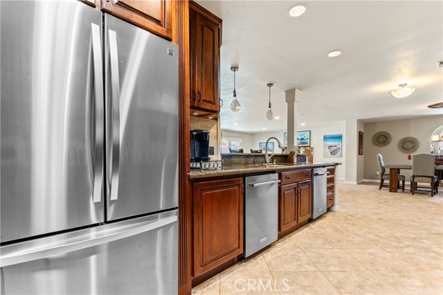 Detail Gallery Image 12 of 40 For 5737 Peridot, Rancho Cucamonga,  CA 91701 - 5 Beds | 2/1 Baths