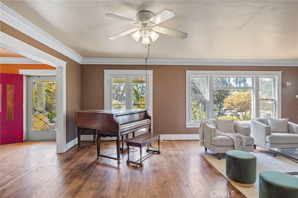 MLS #OC25144639 img 9