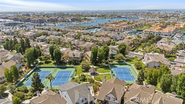 Detail Gallery Image 46 of 47 For 6128 Avalon Ct, Long Beach,  CA 90803 - 4 Beds | 3 Baths