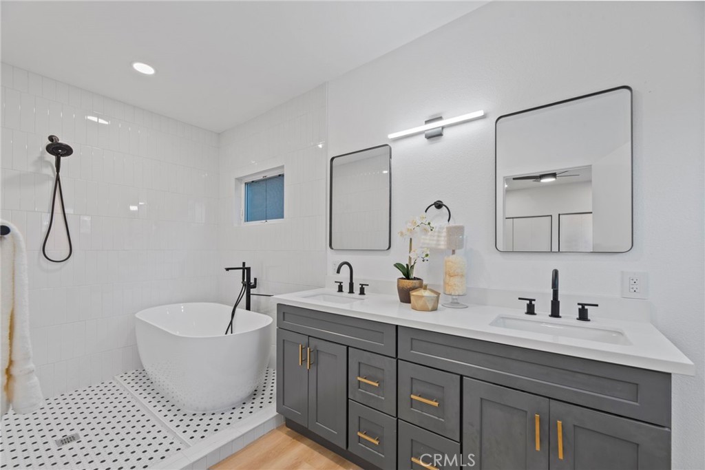 MLS #CV25265781 image #24