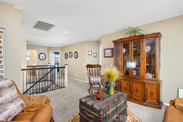 6347 Lyndsey Street, Eastvale CA: https://media.crmls.org/medias/b892f734-f3f6-4bc1-9e96-56669a351132.jpg