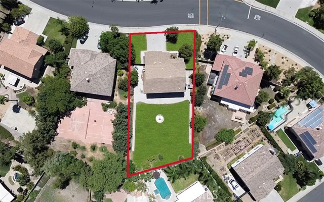 8348 Barnwood Lane, Riverside CA: https://media.crmls.org/medias/b893212e-0a82-44a4-b2e0-465c54c04183.jpg