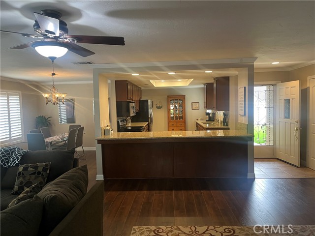 29183 Yosemite Place, Canyon Lake CA: https://media.crmls.org/medias/b893d6cd-635e-46f2-b5a1-6441a23b2ac6.jpg