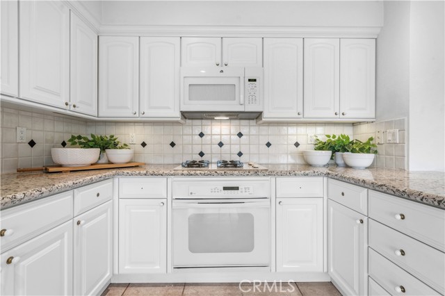 Detail Gallery Image 24 of 71 For 16 Baristo, Irvine,  CA 92612 - 3 Beds | 2/1 Baths