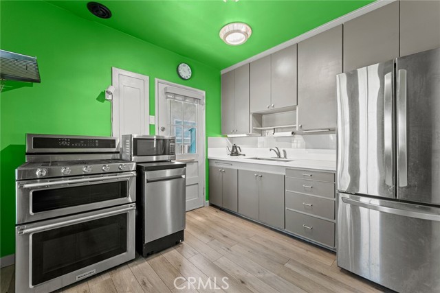 110 East Morningside photo 16