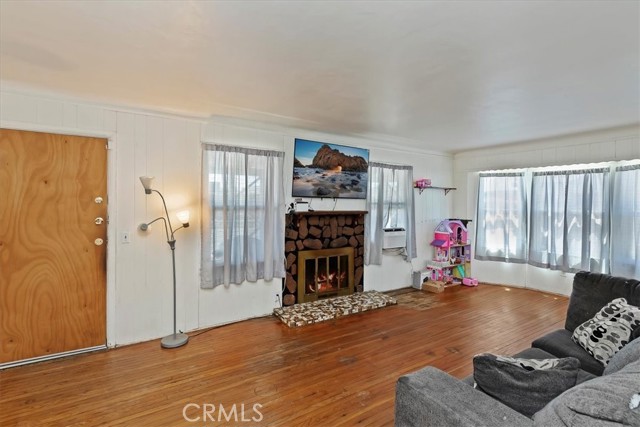 Detail Gallery Image 5 of 19 For 24976 7th St, San Bernardino,  CA 92410 - 2 Beds | 1 Baths