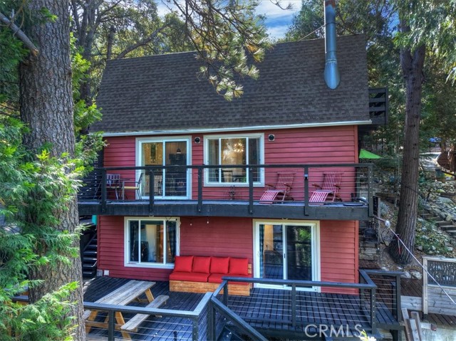 23463 The Blind Trail, Crestline, CA 92325