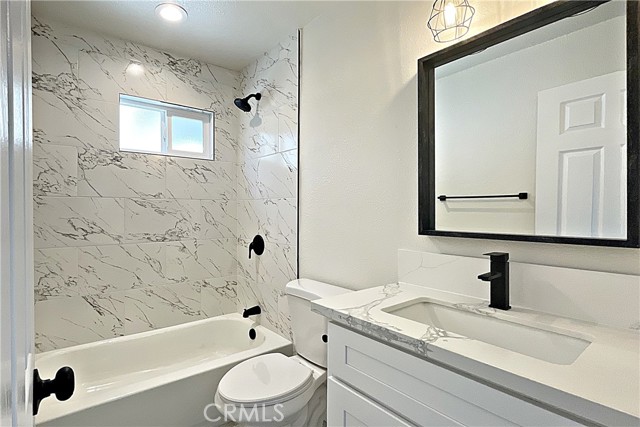 Detail Gallery Image 15 of 23 For 20723 Norwalk Bld, Lakewood,  CA 90715 - 3 Beds | 1 Baths