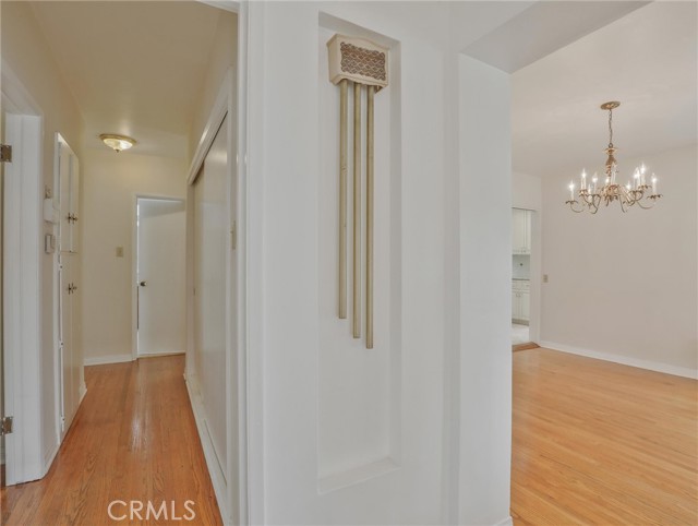 1017 Cordova Avenue, Glendale CA: https://media.crmls.org/medias/b8978398-f4b8-4c8a-bb1d-3a0cd1baaef9.jpg