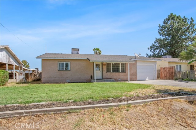 7638 Walnut Avenue, Winton CA: https://media.crmls.org/medias/b897ba71-154b-42cb-a38b-79b8ab794d78.jpg