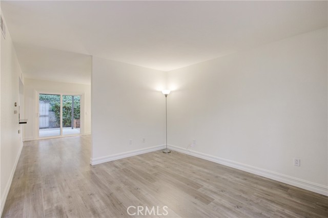 Detail Gallery Image 13 of 53 For 1707 S Heritage Cir, Anaheim,  CA 92804 - 2 Beds | 1/1 Baths