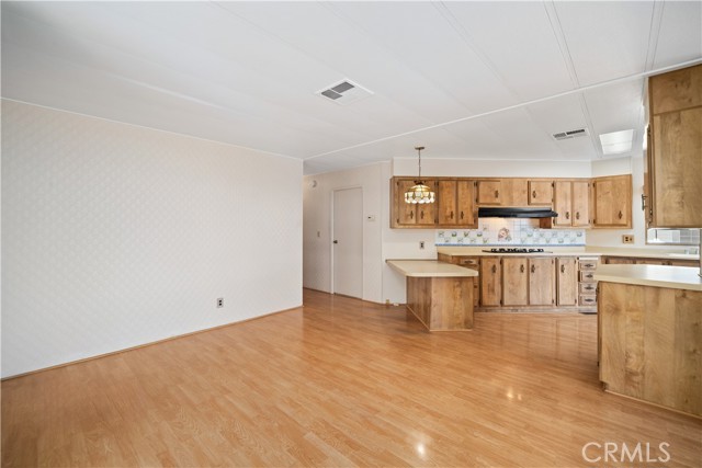 Detail Gallery Image 17 of 33 For 715 Catalpa Ln, Fountain Valley,  CA 92708 - 2 Beds | 2 Baths