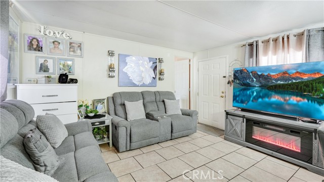 Detail Gallery Image 3 of 12 For 6154 Mission #33,  Riverside,  CA 92509 - 2 Beds | 1/1 Baths