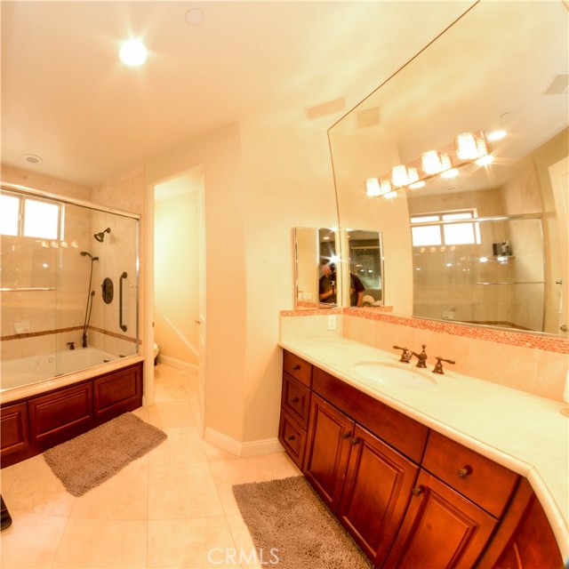 621 Pacific Coast Highway, Redondo Beach, California 90277, 4 Bedrooms Bedrooms, ,3 BathroomsBathrooms,Residential,Sold,Pacific Coast,SB17030895